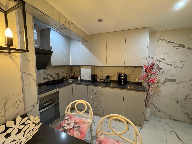Imagen 3 Inmueble 298950 - Piso en venta en Valencia / Próxima al Museo Fallero de Valencia