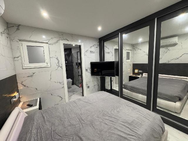 Imagen 1 Inmueble 298950 - Piso en venta en Valencia / Próxima al Museo Fallero de Valencia