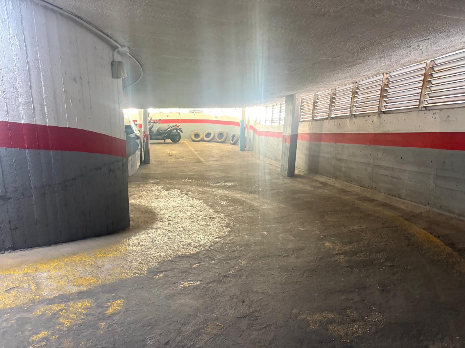 Imagen 2 Parking Coche en alquiler en Valencia / Junto a la Plaza del Ayuntamiento