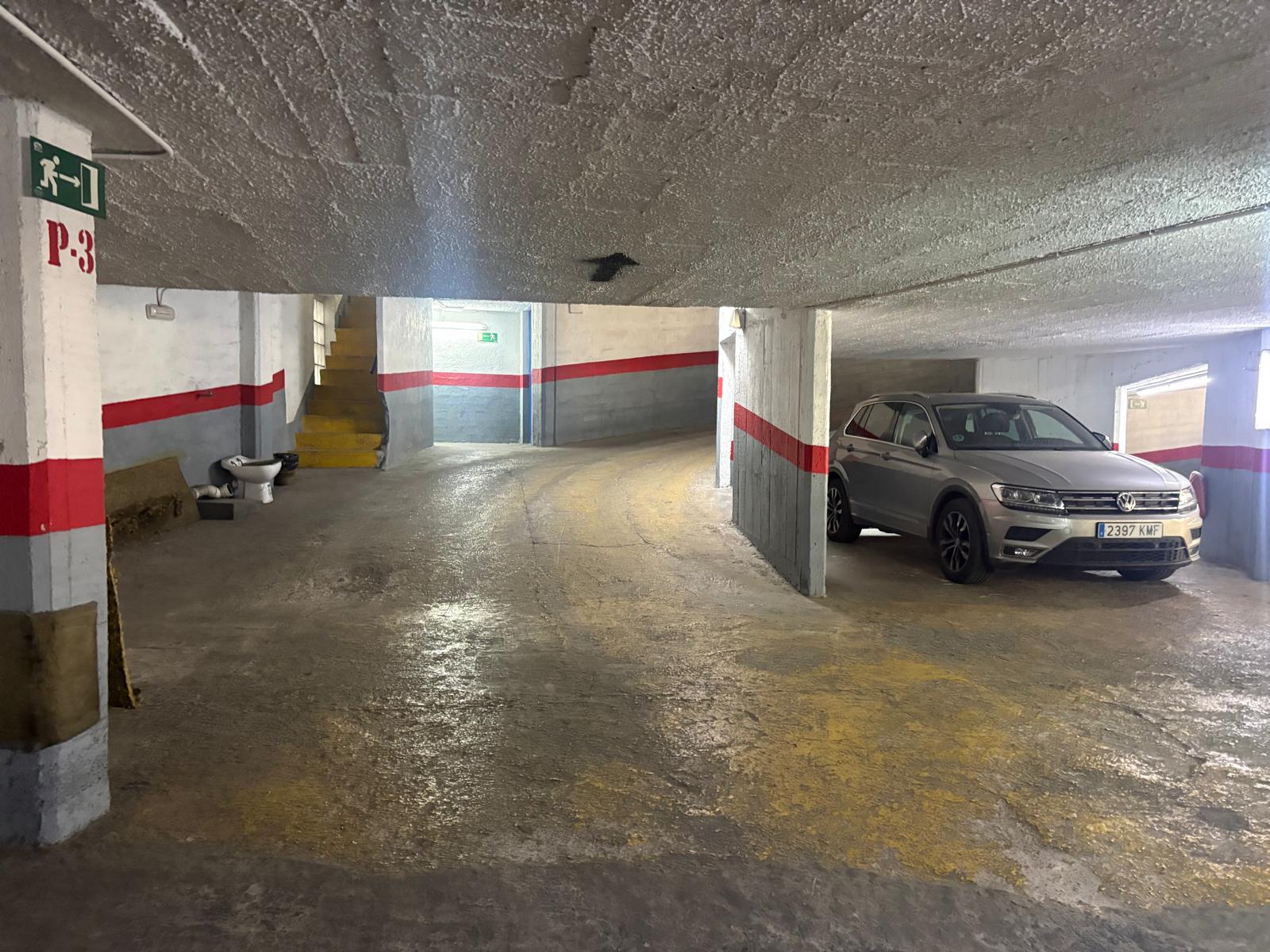 Imagen 3 Parking Coche en alquiler en Valencia / Junto a la Plaza del Ayuntamiento