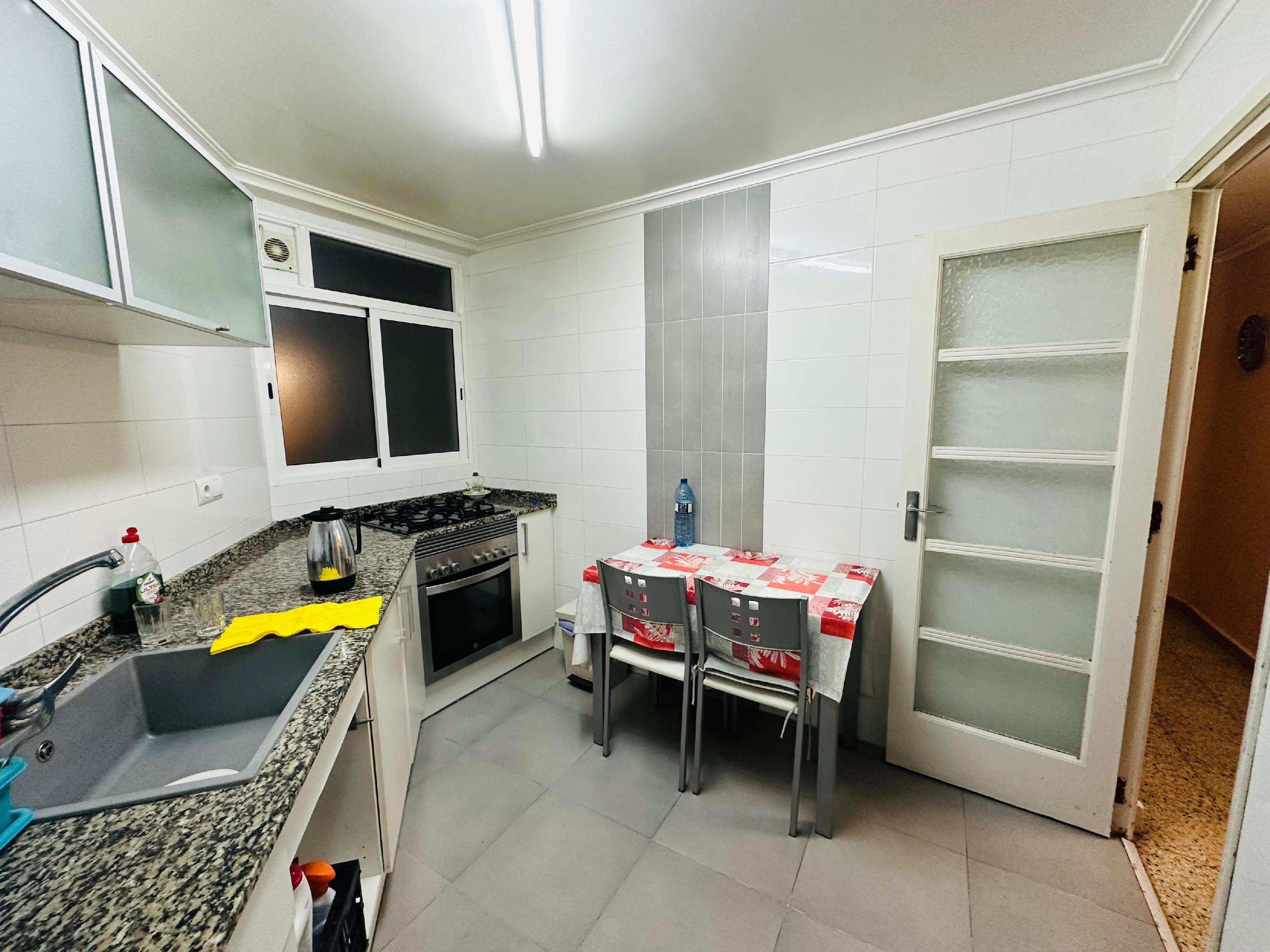 Imagen 1 Piso en venta en Valencia / A 5 min andando de Ruzafa