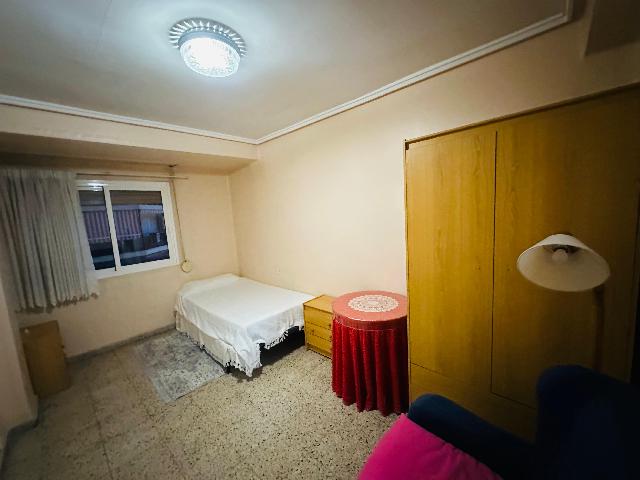 Imagen 5 Inmueble 299229 - Piso en venta en Valencia / A 5 min andando de Ruzafa