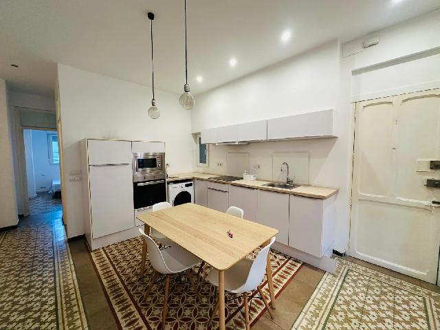 Imagen 2 Inmueble 299354 - Piso en venta en Valencia / Próxima a Gran Via de las Germanías 