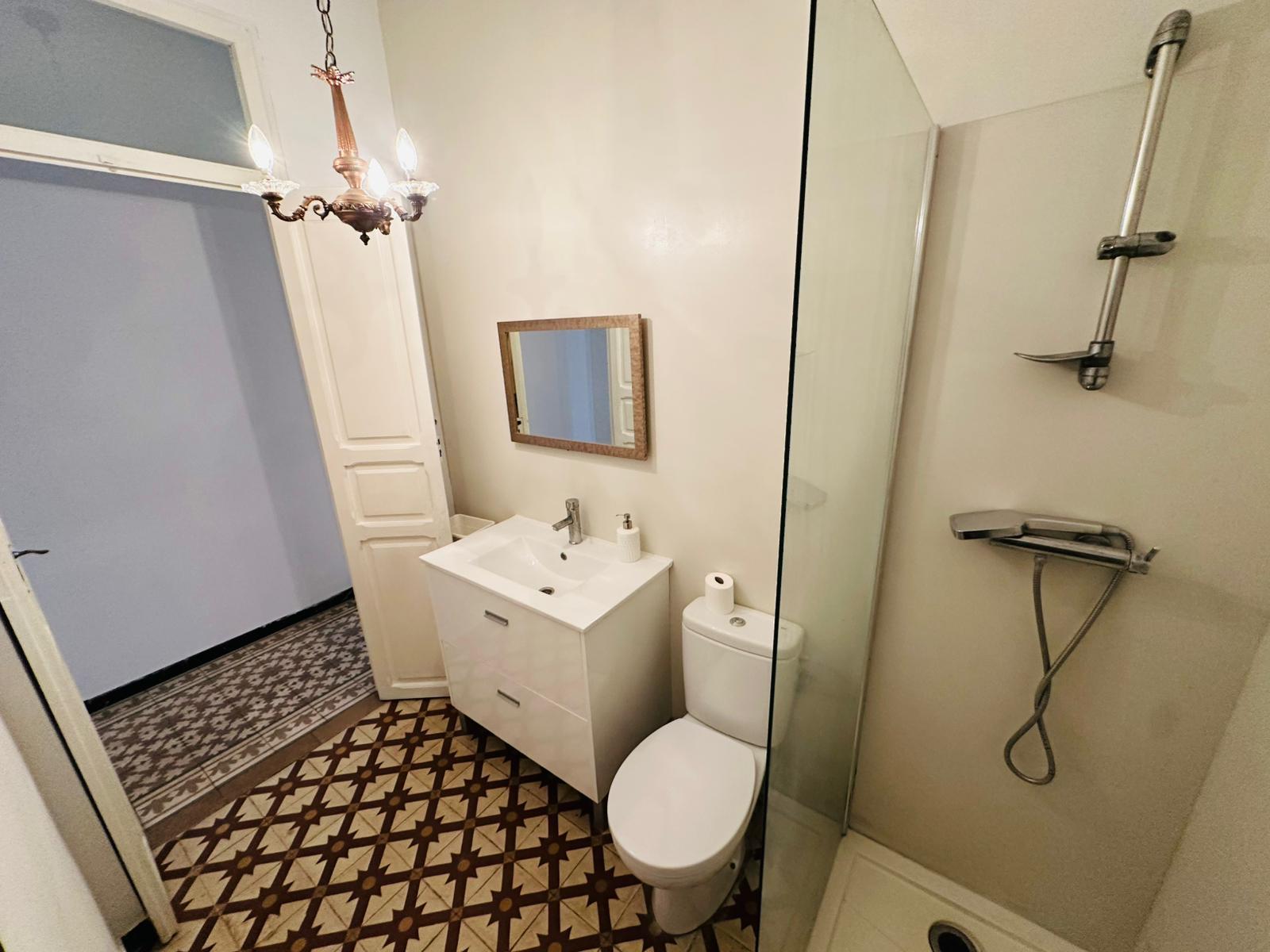 Imagen 3 Piso en venta en Valencia / Próxima a Gran Via de las Germanías 