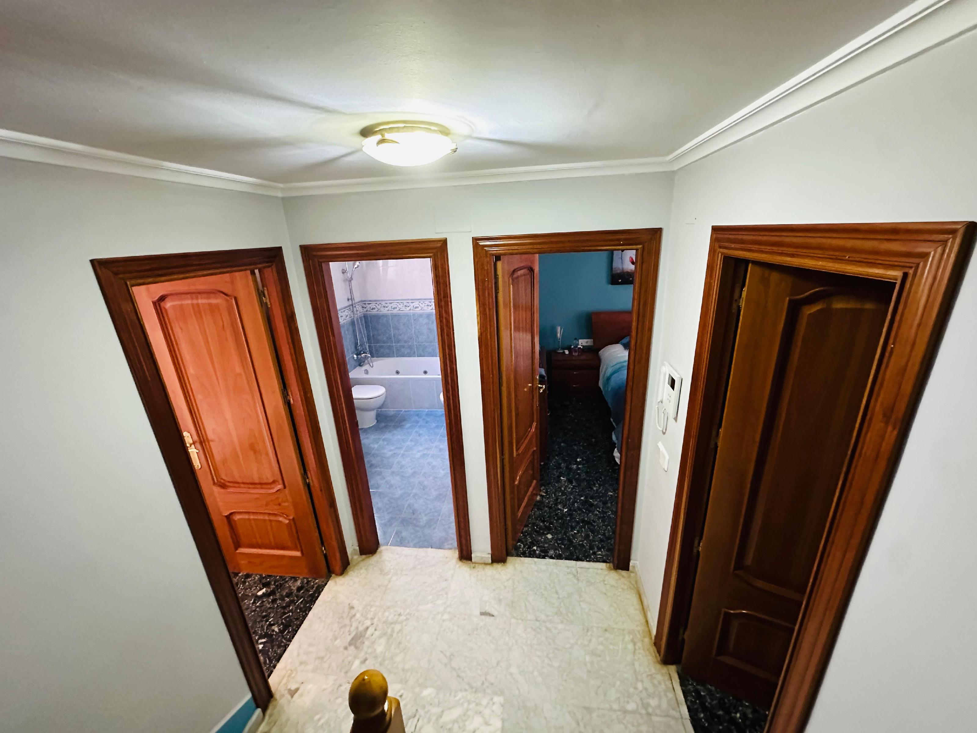 Imagen 24 Casa en venta en Valencia / A un paso de la Plaza Armada Española