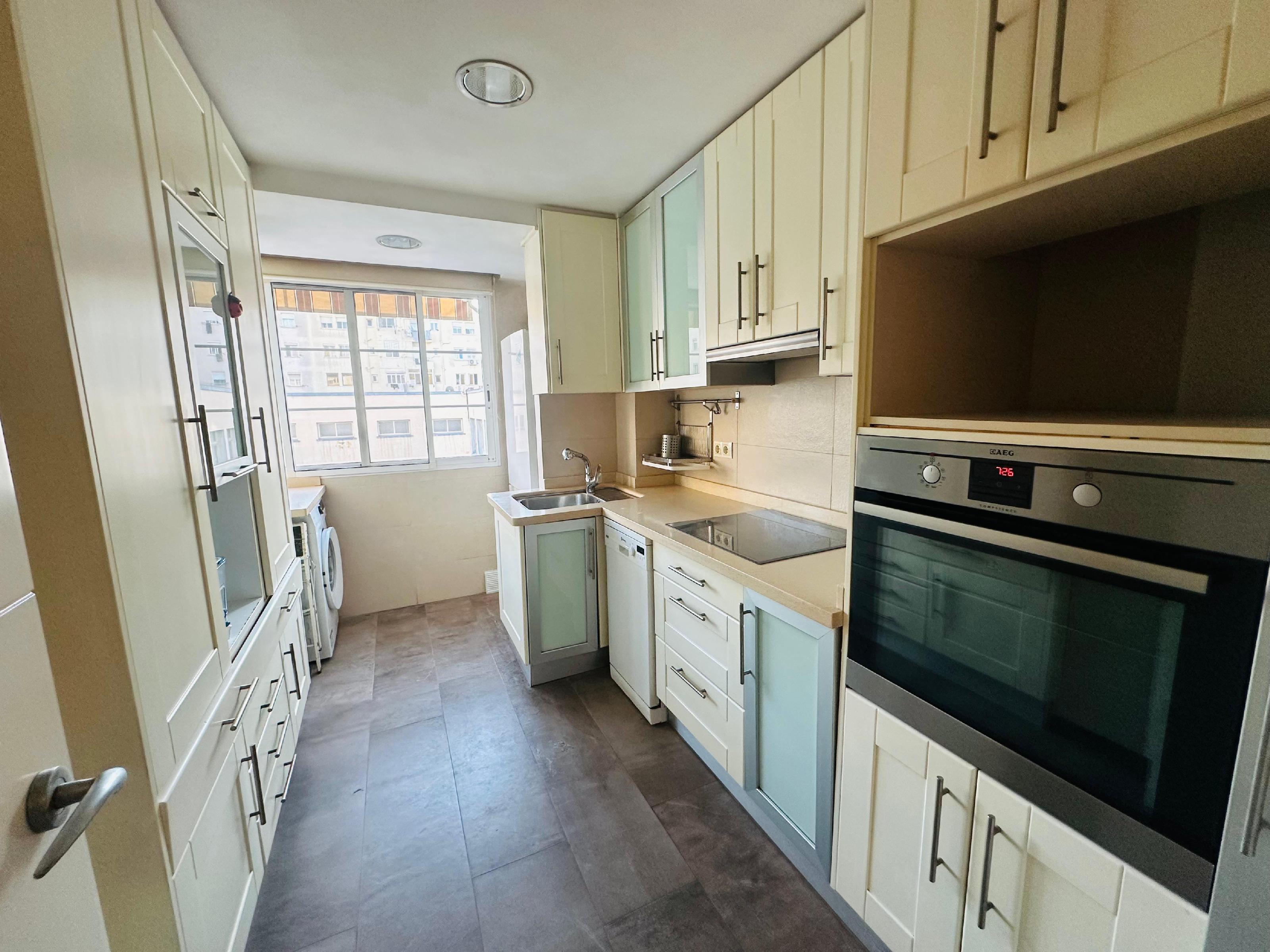 Imagen 2 Piso en venta en Valencia / A un paso de la playa de la Malvarrosa