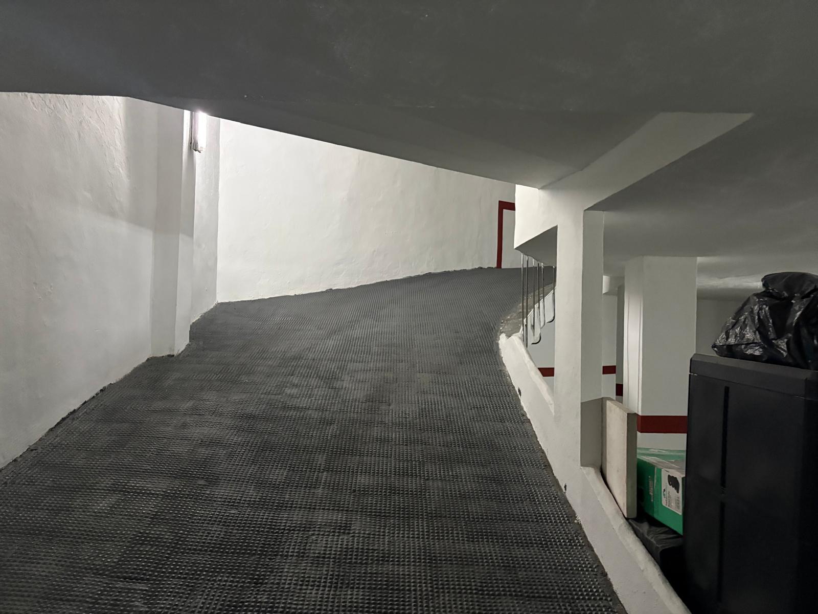 Imagen 4 Parking Moto en venta en Valencia / En el corazón de Ruzafa, junto al Mercado
