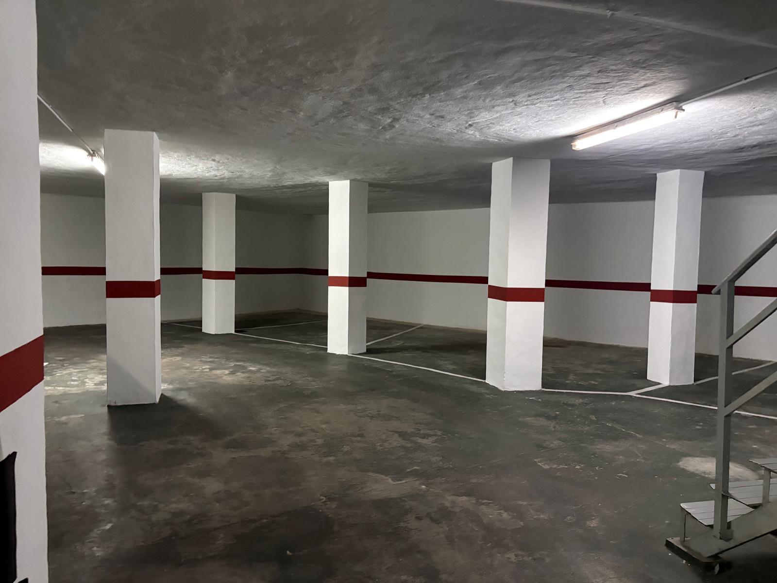 Imagen 7 Parking Moto en venta en Valencia / En el corazón de Ruzafa, junto al Mercado