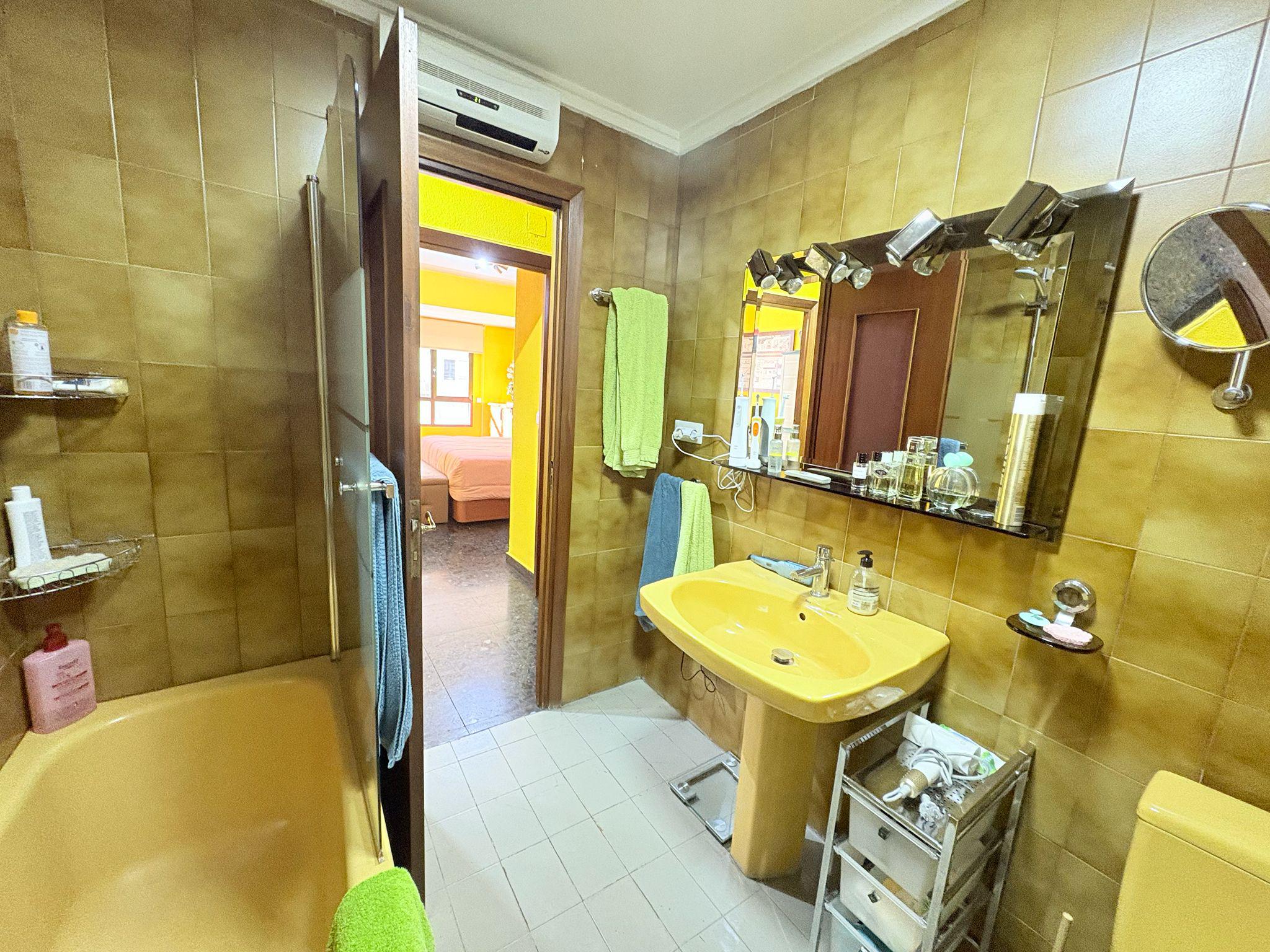 Imagen 30 Piso en venta en Valencia / Junto Plaza de España