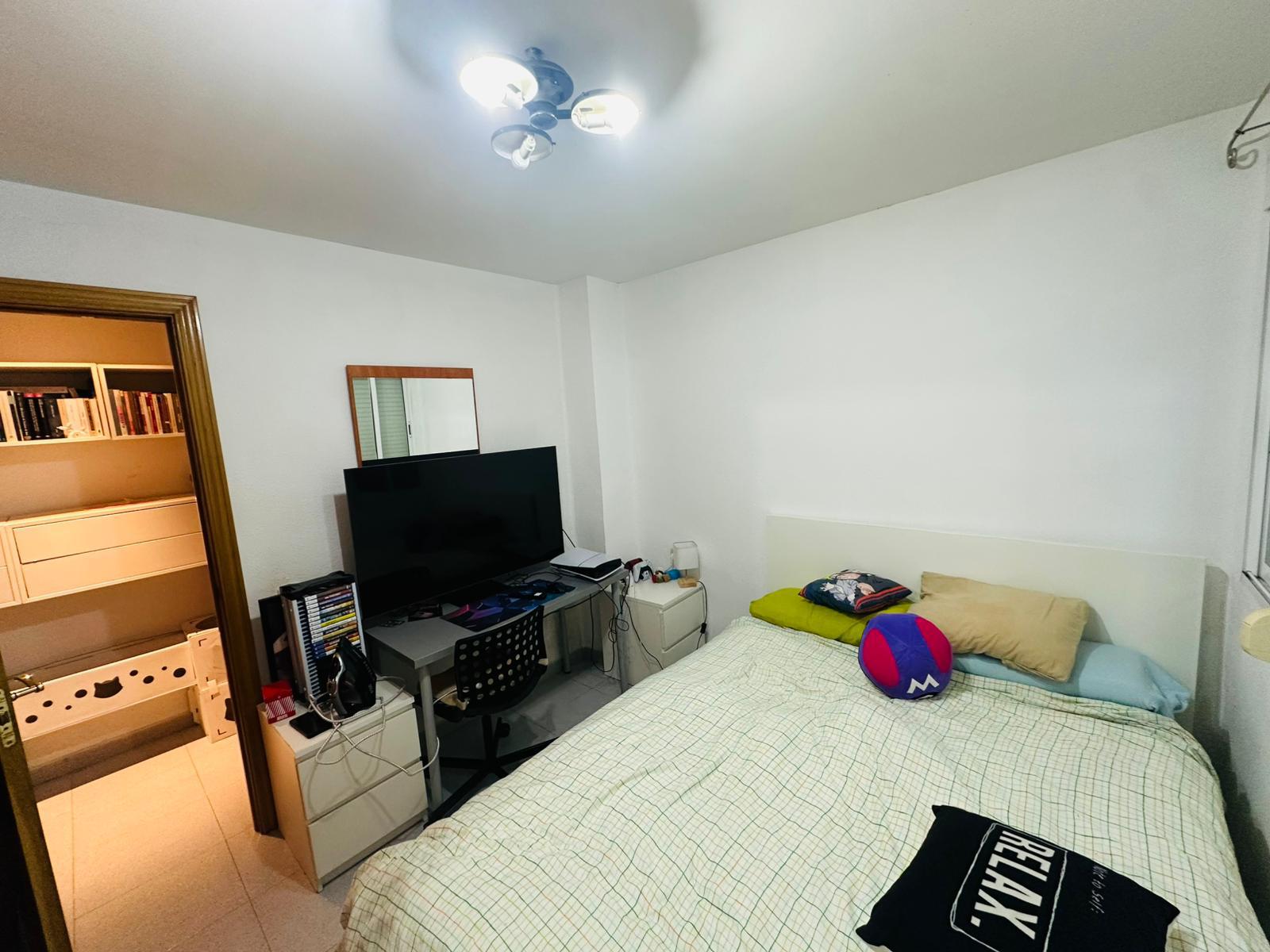 Imagen 16 Piso en venta en Valencia / Frente al parque Reverendo José Pinazo