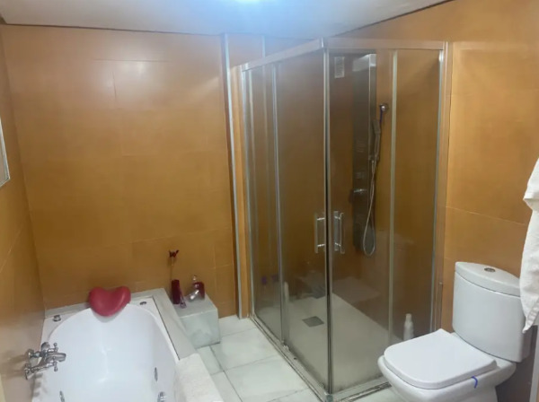 Imagen 13 Piso en venta en Valencia /  Ubicación privilegiada en Campanar 