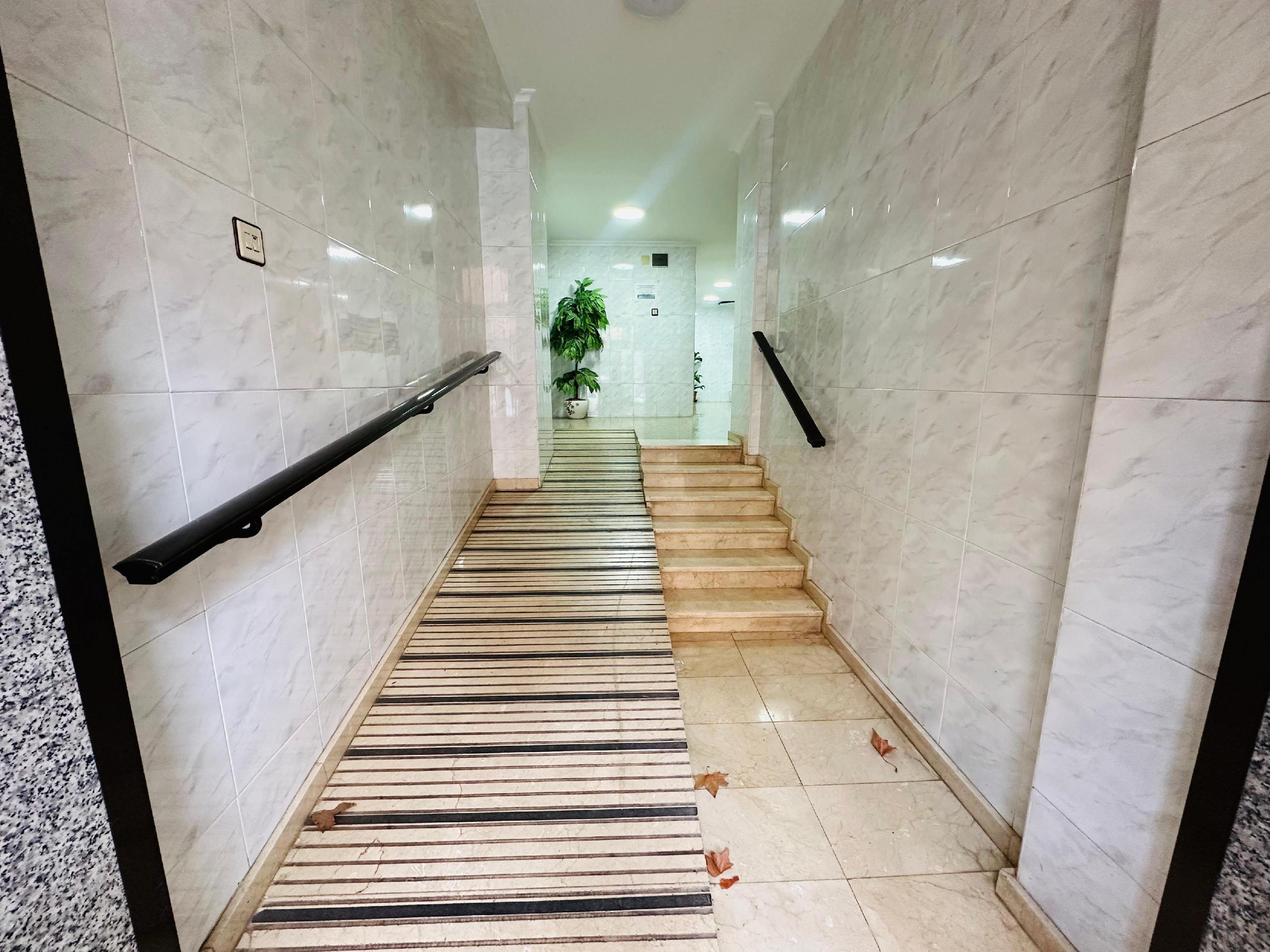 Imagen 28 Piso en venta en Valencia / Junto al Parque de Benicalap