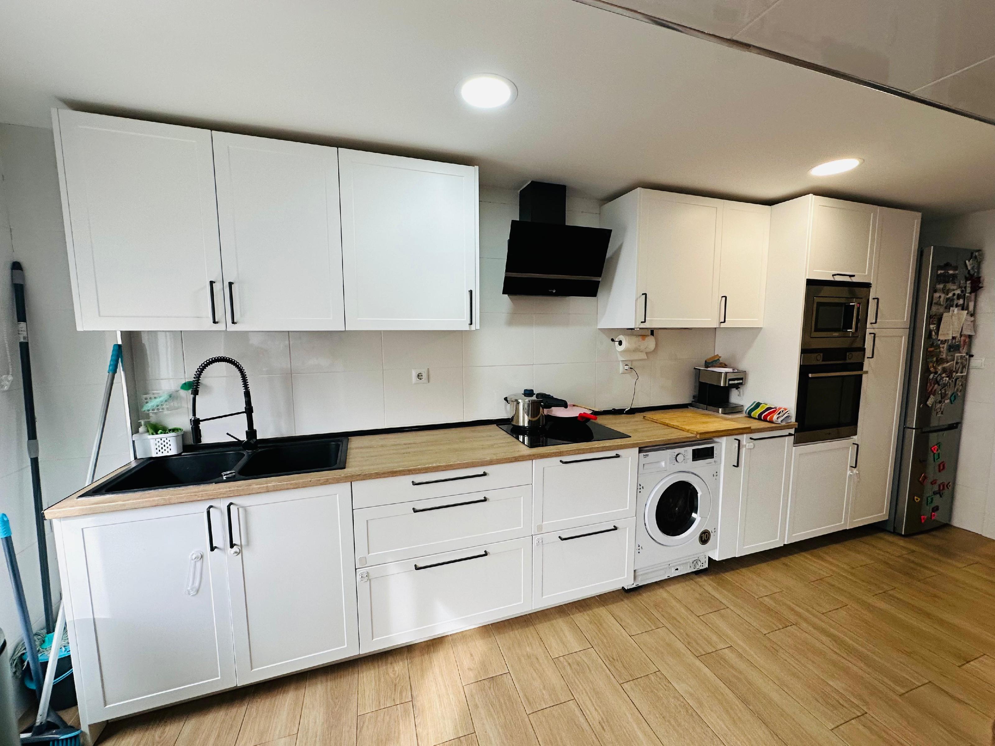 Imagen 10 Piso en venta en Valencia / Junto al Parque de Benicalap