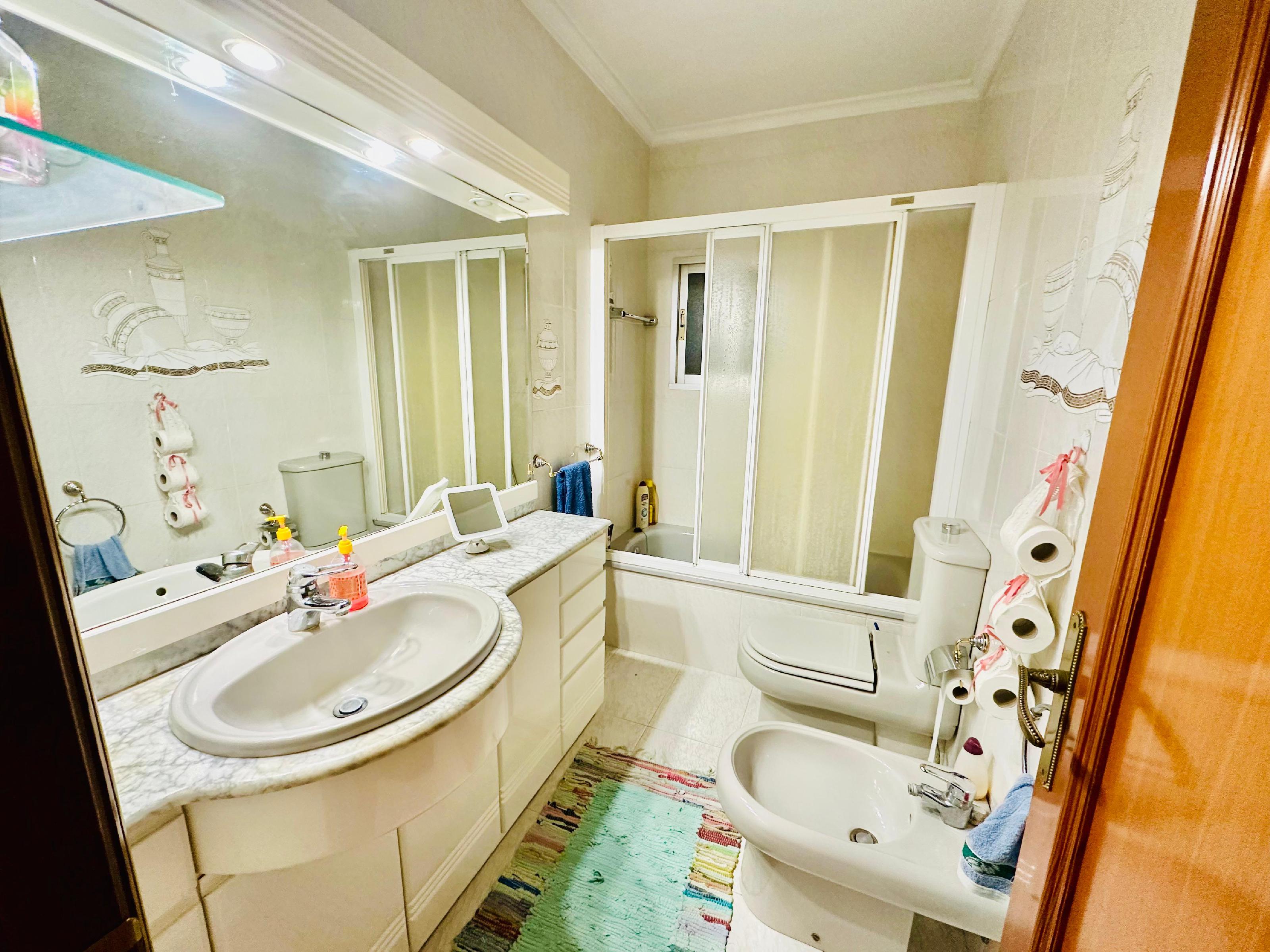 Imagen 2 Piso en venta en Valencia / Junto al IES Malilla