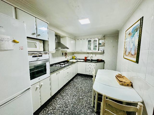 Imagen 3 Inmueble 300355 - Piso en venta en Valencia / Junto al IES Malilla