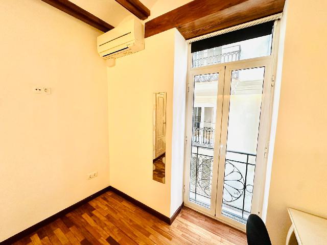 Imagen 26 Inmueble 300440 - Piso en venta en Valencia / Próxima al Mercado Central