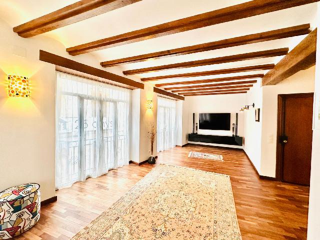 Imagen 3 Inmueble 300440 - Piso en venta en Valencia / Próxima al Mercado Central