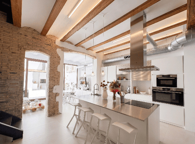 Imagen 3 Inmueble 300507 - Casa Adosada en venta en Valencia / Próxima al Mercado de Jesús