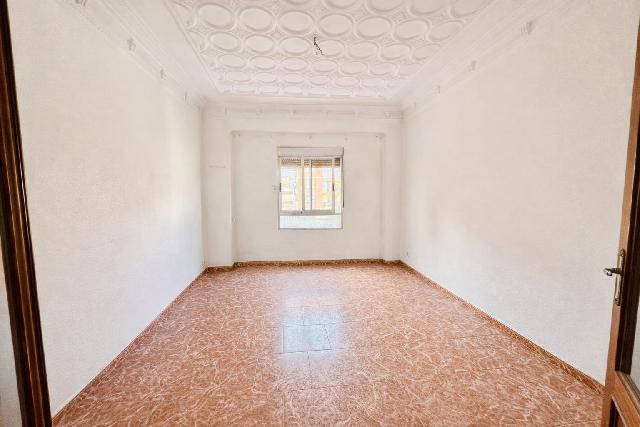 Imagen 2 Inmueble 300642 - Piso en venta en Valencia / Próxima al Palau de la Música