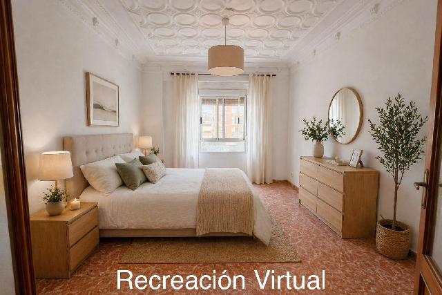 Imagen 3 Inmueble 300642 - Piso en venta en Valencia / Próxima al Palau de la Música