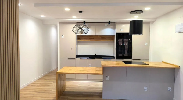 Imagen 1 Inmueble 301177 - Piso en venta en Valencia / Próxima al Hospital Universitario Doctor Peset