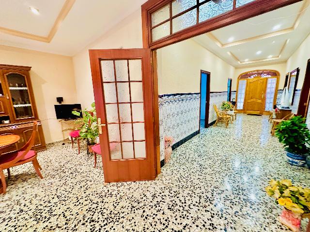 Imagen 3 Inmueble 301185 - Casa en venta en Burjassot / Próxima a la Plaza de la Concordia