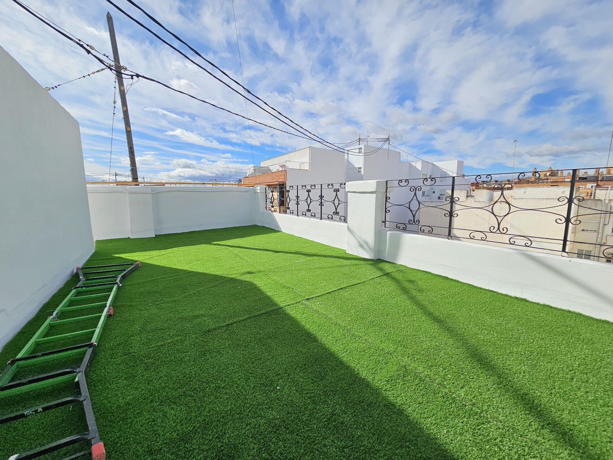 Imagen 2 Ático en venta en Valencia / Próximo al Mercado Municipal del Cabanyal