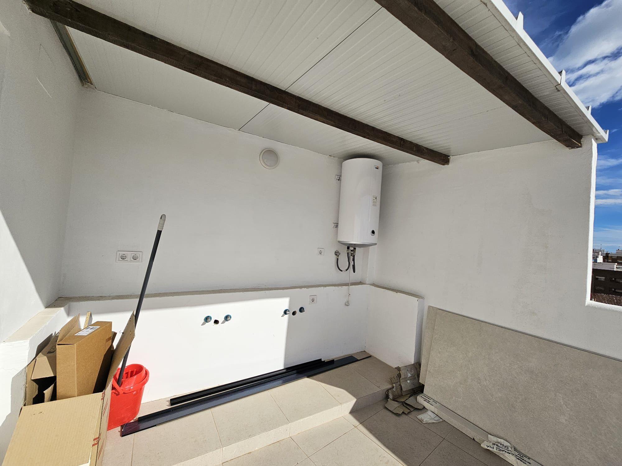 Imagen 8 Ático en venta en Valencia / Próximo al Mercado Municipal del Cabanyal