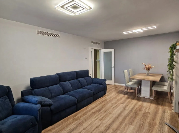 Imagen 2 Piso en venta en Valencia / Próxima al IES José Ballester