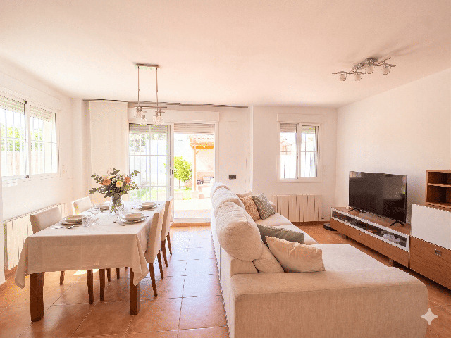 Imagen 3 Inmueble 301396 - Casa en venta en Moncada / Próxima al Ceu San Pablo