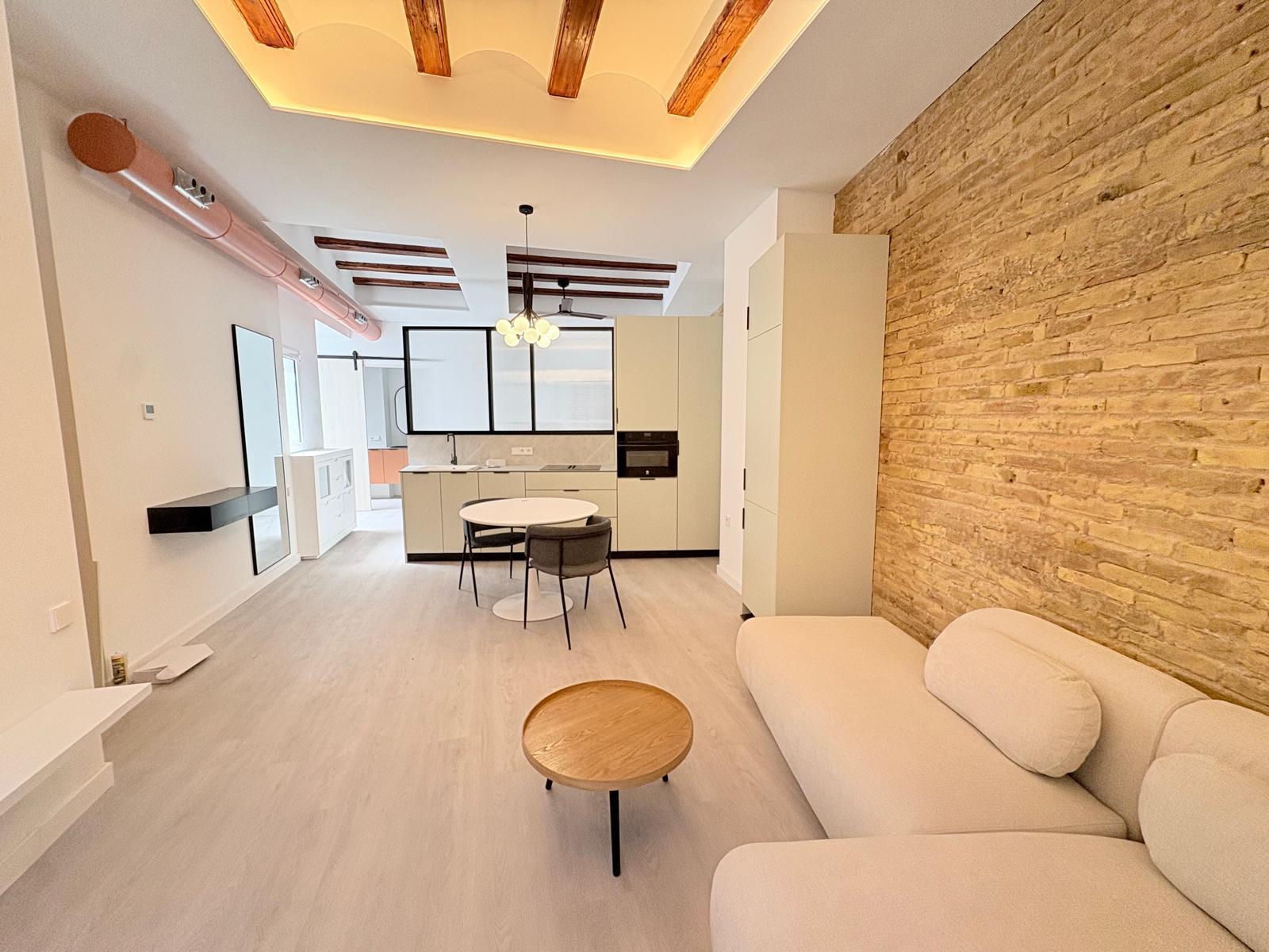 Imagen 1 Piso en venta en Valencia / Junto al Mercado de Ruzafa