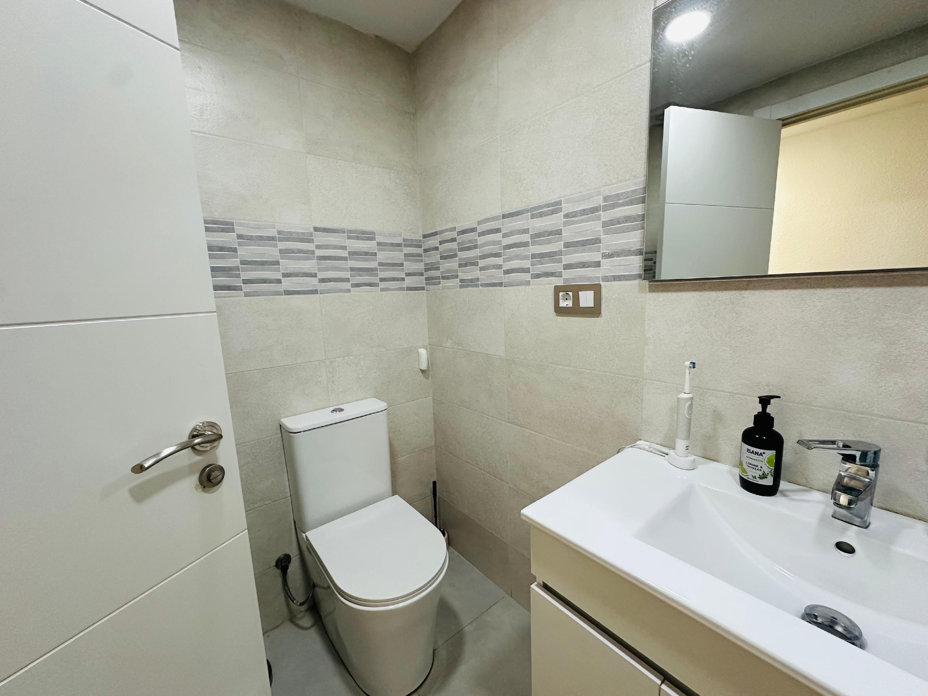 Imagen 16 Piso en venta en Valencia / Próxima al Hospital Casa de la Salud