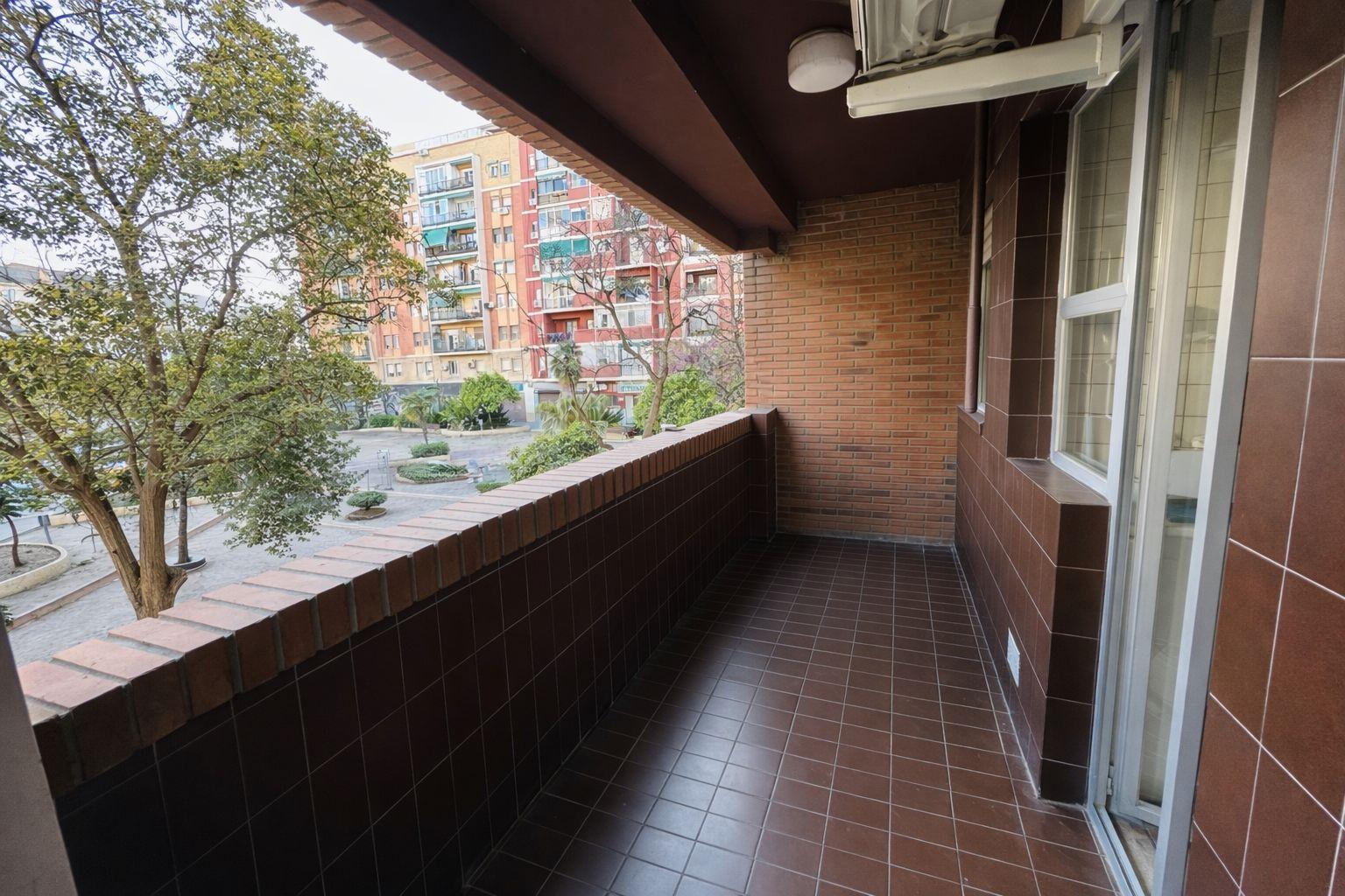 Imagen 4 Piso en venta en Valencia / Próxima al Hospital Casa de la Salud