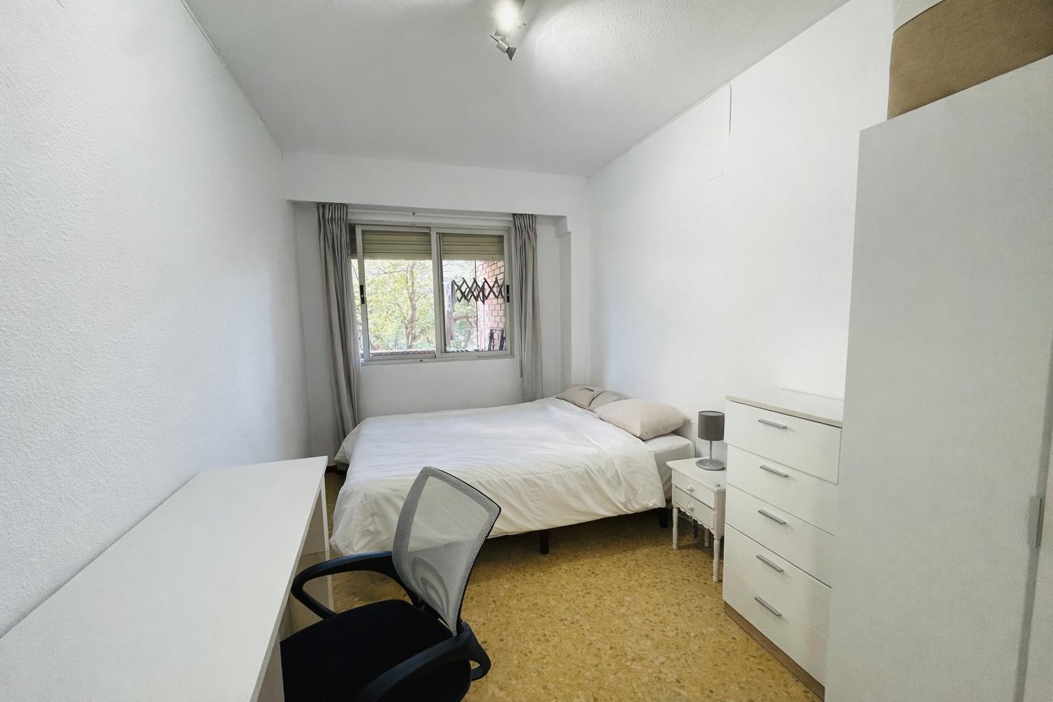 Imagen 6 Piso en venta en Valencia / Próxima al Hospital Casa de la Salud