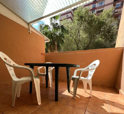 Imagen 1 Inmueble 302021 - Piso en venta en Valencia / Próxima a la Plaza del Cedro