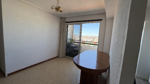 Imagen 2 Inmueble 302066 - Piso en venta en Valencia / Próxima al Estadio del Levante