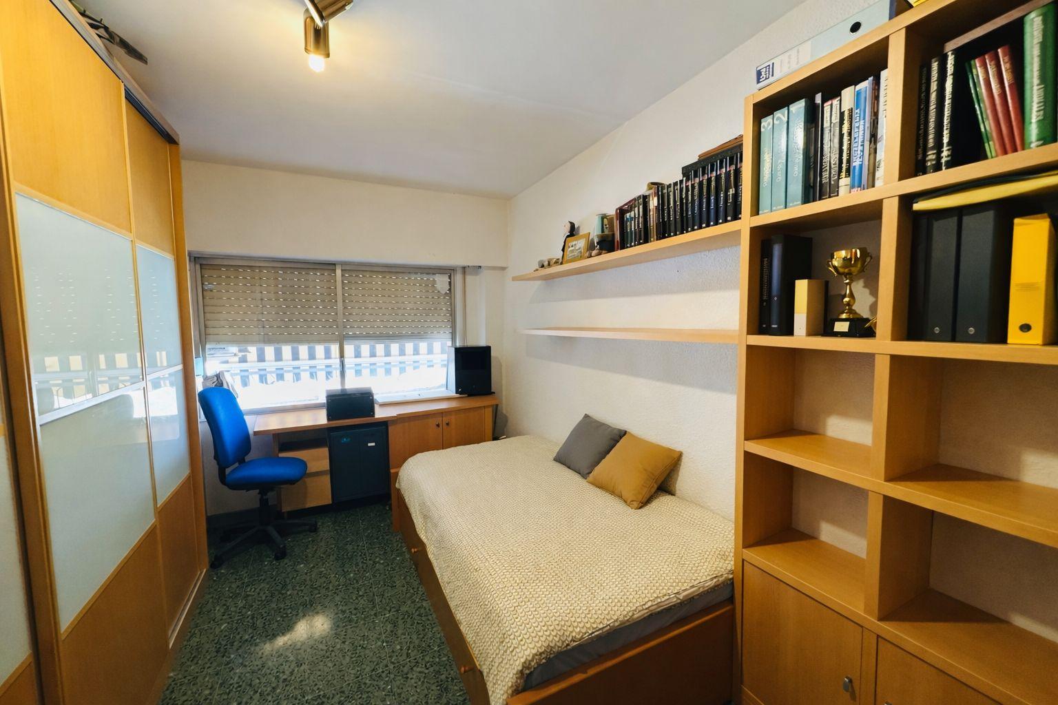 Imagen 16 Piso en venta en Valencia / Junto a las Torres de Quart