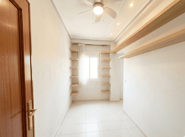 Imagen 10 Inmueble 302669 - Piso en venta en Valencia / Junto a los Jardines del Cauce y Nuevo Centro