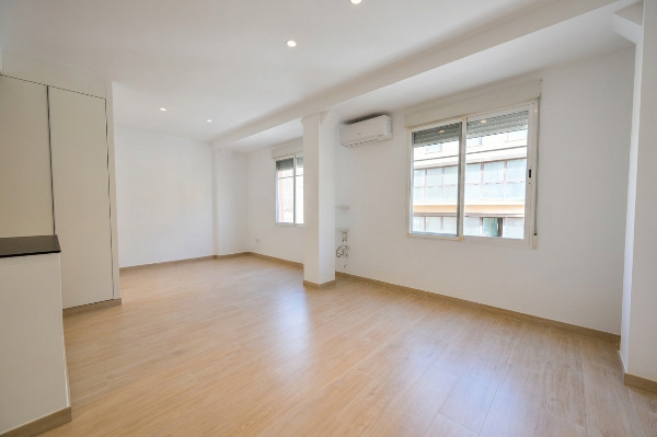 Imagen 1 Inmueble 302875 - Piso en venta en Valencia / Cercana al Mercado Central