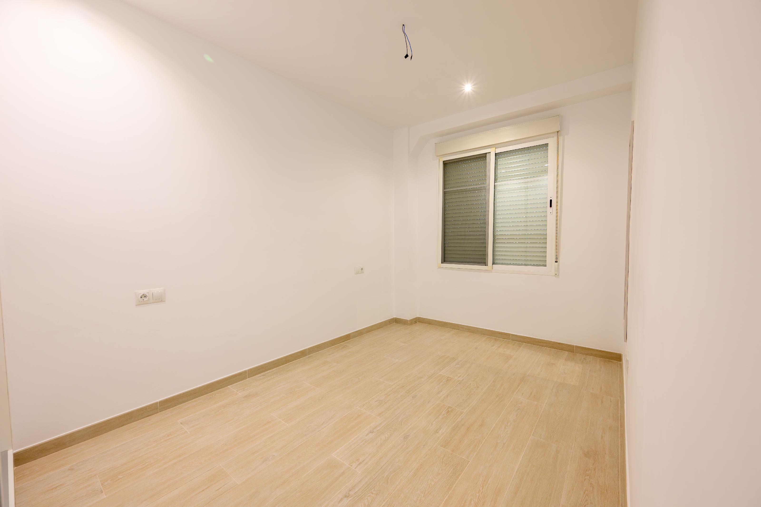 Imagen 12 Piso en venta en Valencia / Cercana al Mercado Central