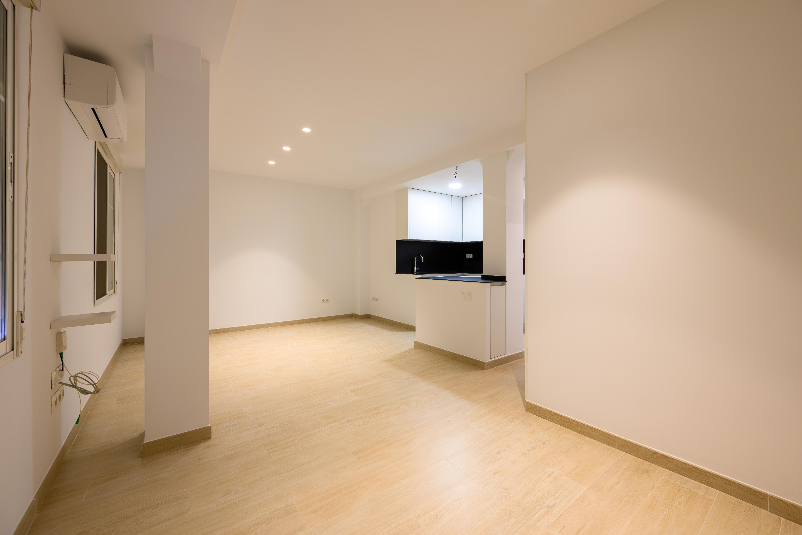 Imagen 11 Piso en venta en Valencia / Cercana al Mercado Central