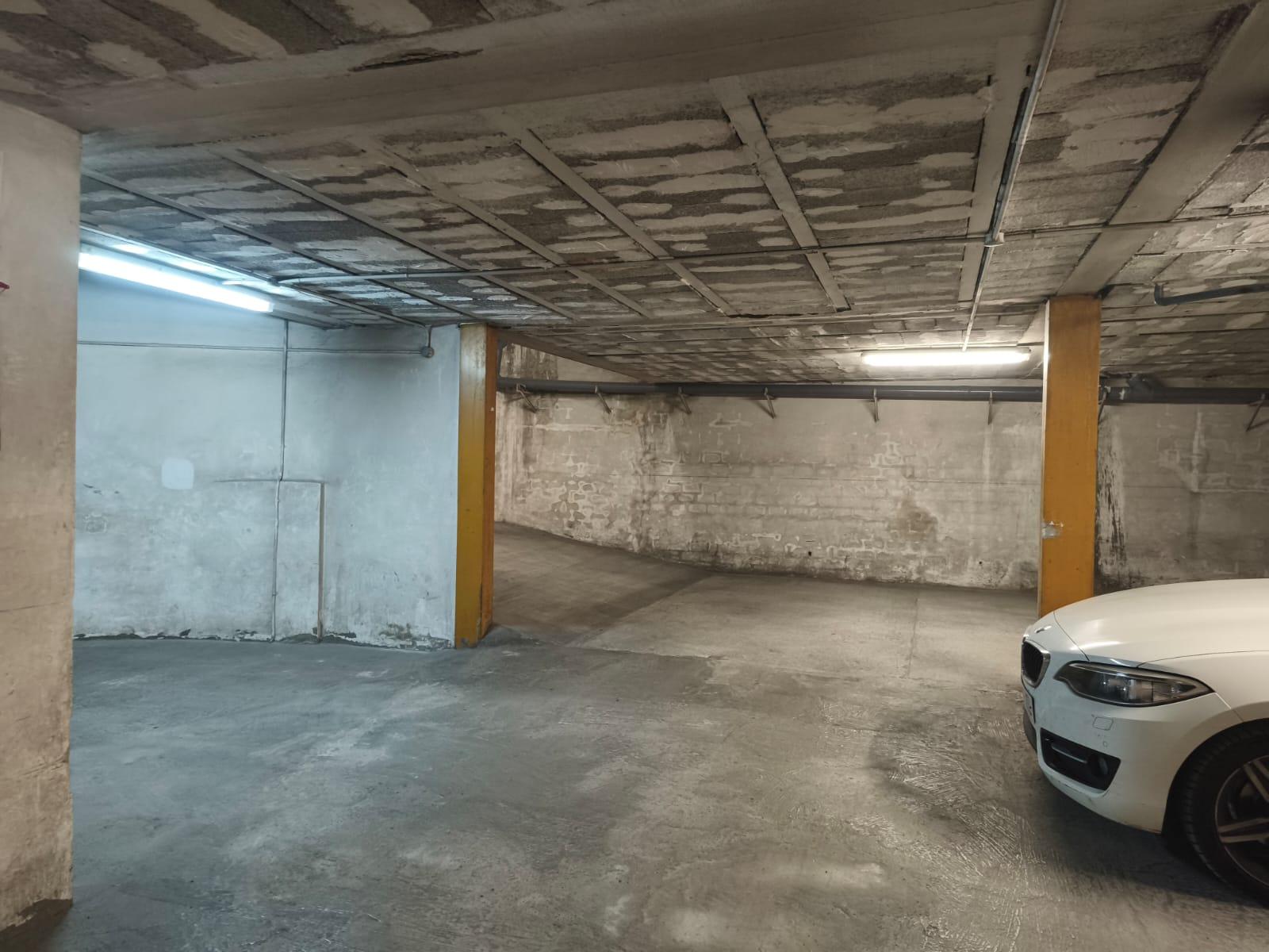 Imagen 5 Parking Coche en alquiler en Valencia / Calle Dr.Serrano