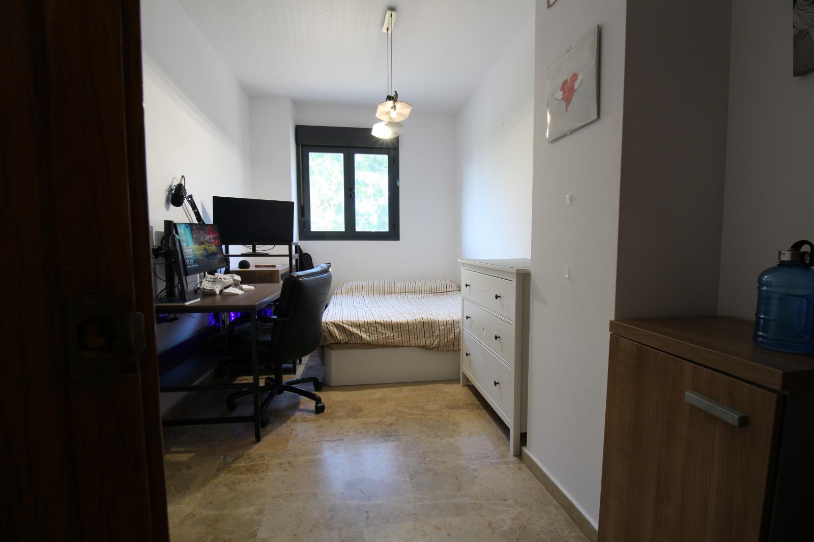 Imagen 14 Piso en venta en Valencia / Junto a la Ronda Norte 