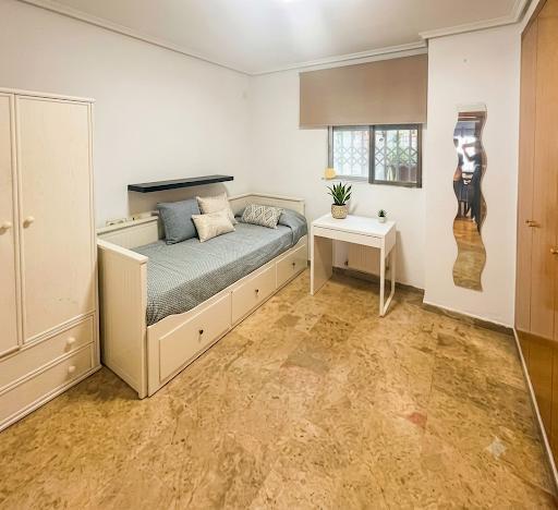 Imagen 6 Piso en venta en Valencia / Fontanares, próxima al metro de Patraix.