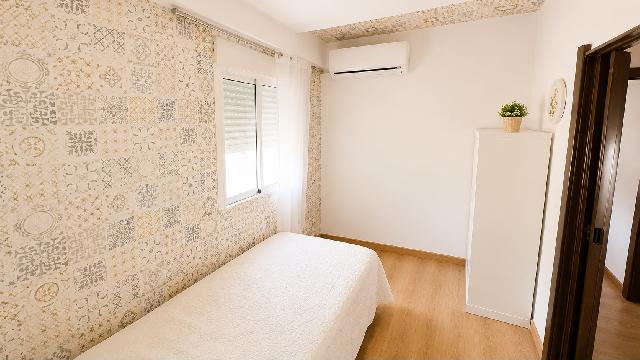 Imagen 12 Inmueble 303606 - Piso en venta en Valencia / Próxima a la parada de metro Marítim