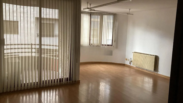 Imagen 1 Inmueble 303646 - Piso en venta en Valencia / Próxima a Plaza San Agustín