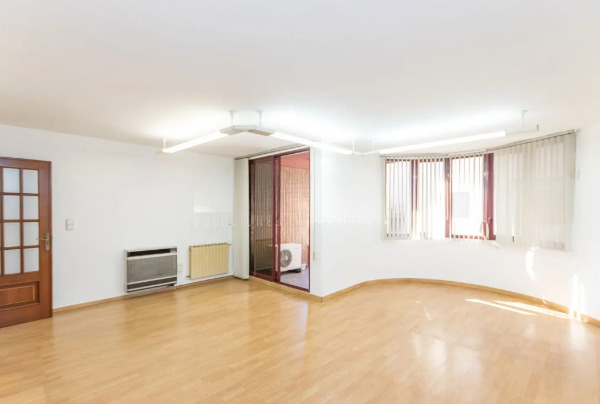 Imagen 2 Inmueble 303646 - Piso en venta en Valencia / Próxima a Plaza San Agustín