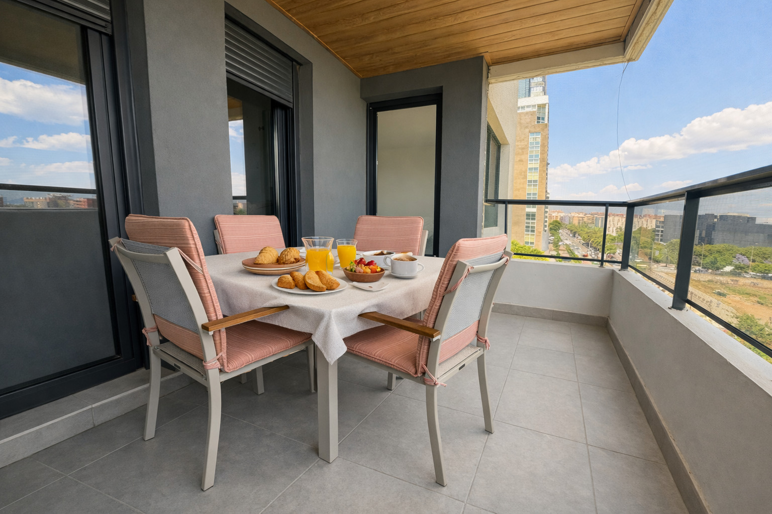 Imagen 2 Piso en venta en Valencia / Junto Blasco Ibáñez