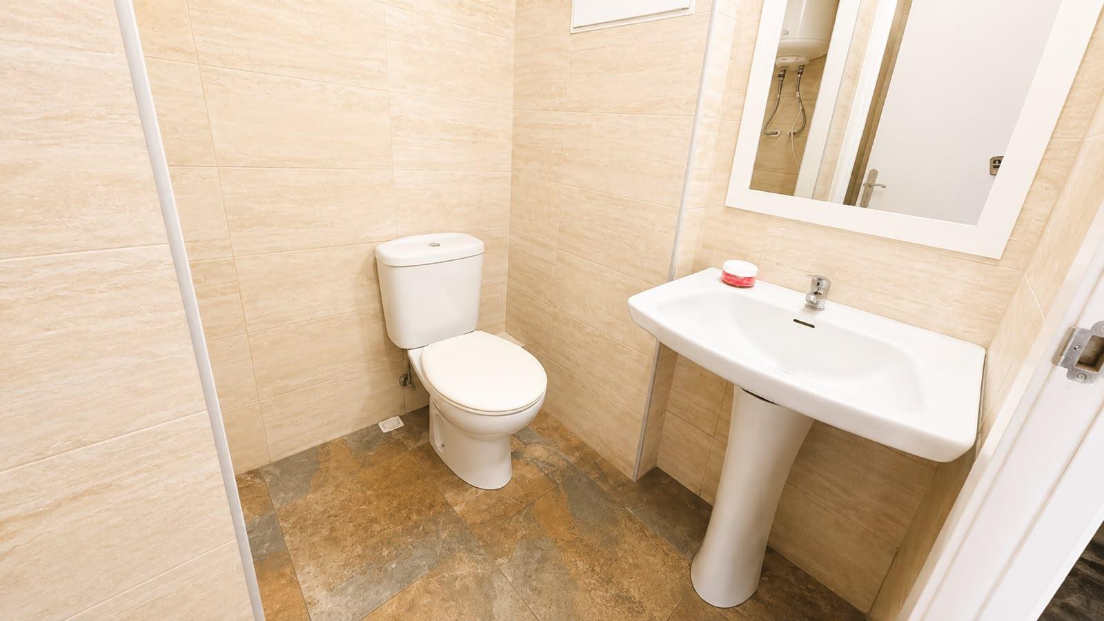 Imagen 10 Piso en venta en Valencia / Próxima al Centro Comercial Aqua
