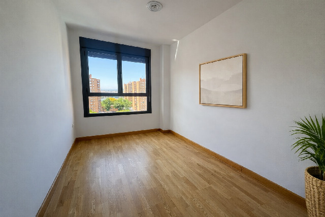 Imagen 10 Inmueble 303971 - Piso en venta en Valencia / Junto Ciudad de las Ciencias y Roig Arena